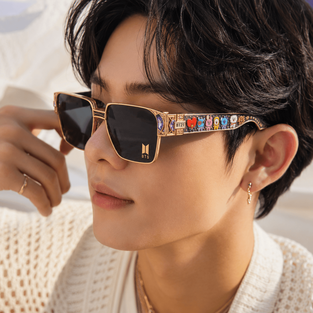 PREMIUM BTS UNISEX SUNGLASSES NPL